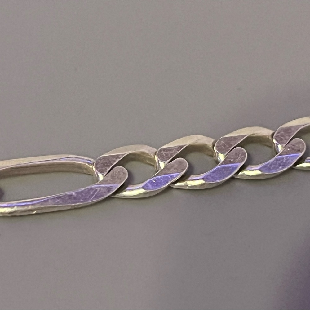 Figaro chain bracelet